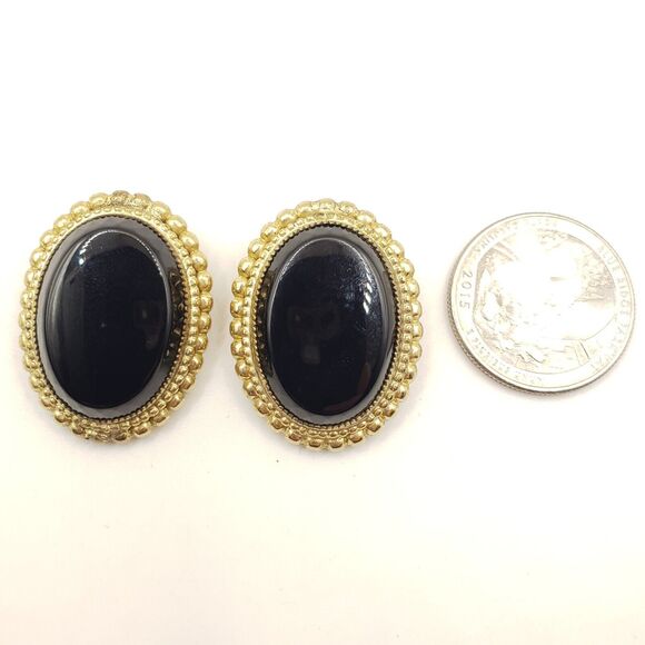 Vintage Whiting & Davis Black Onyx Clip Earrings Gold Tone MCM Oval Signed - Picture 4 of 6